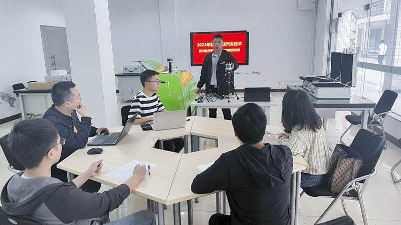 小标题：考研辅导机构的重要性