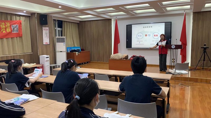 家庭教育指导师证与心理咨询师：两者的区别与职业定位